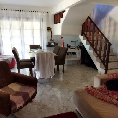Excelente casa no condomínio Lagoa Azul de Praia seca